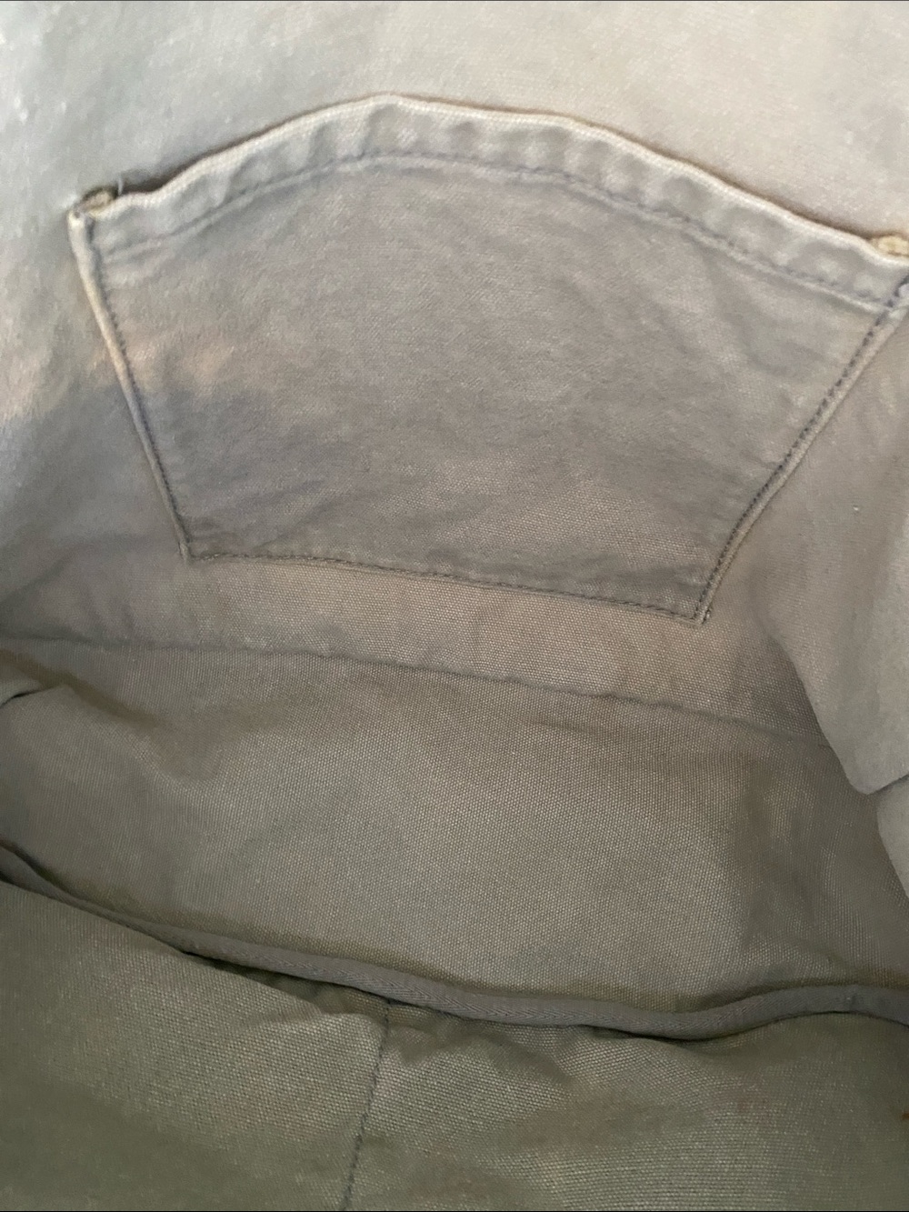 Hollister Vintage YK2 Neutral Grey Canvas Messenger Bag with Adjustable Strap - Picture 14 of 16